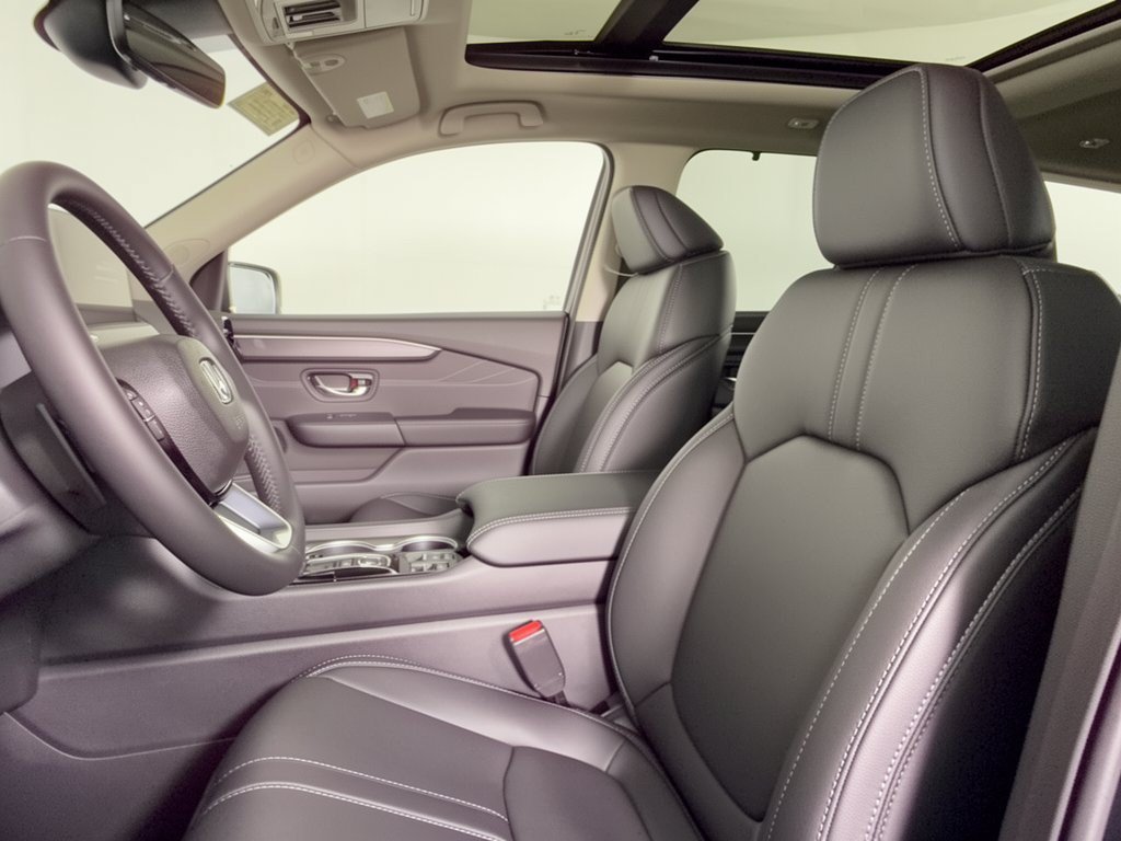 New 2026 Honda Pilot Touring image 5