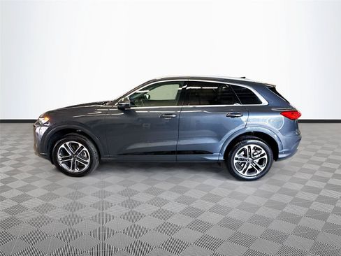 Used 2025 Audi Q5 Premium w/ Convenience Package AWD/4WD image 4