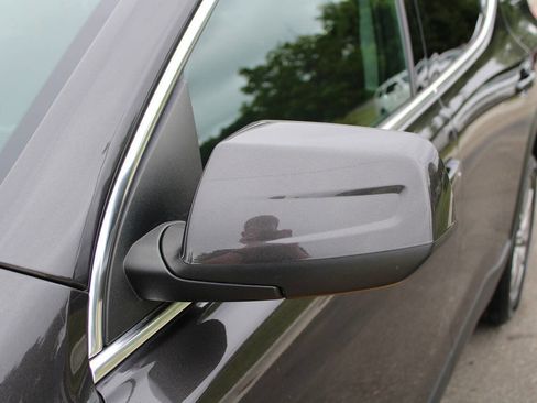 Used 2019 GMC Acadia SLE w/ Driver Alert Package I image 22