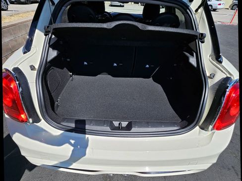 Used 2015 MINI Cooper S image 9