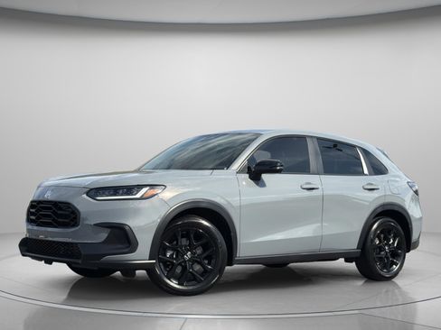 Used 2025 Honda HR-V Sport image 2