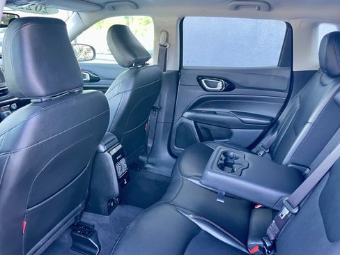 Used 2022 Jeep Compass Trailhawk w/ Trailhawk Convenience Group AWD/4WD image 28