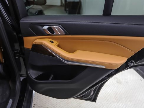 Used 2019 BMW X5 xDrive40i w/ Convenience Package image 25