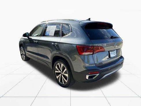 Used 2022 Volkswagen Taos SE AWD/4WD image 6