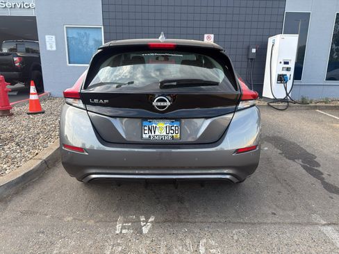 Certified 2025 Nissan Leaf S FWD image 6