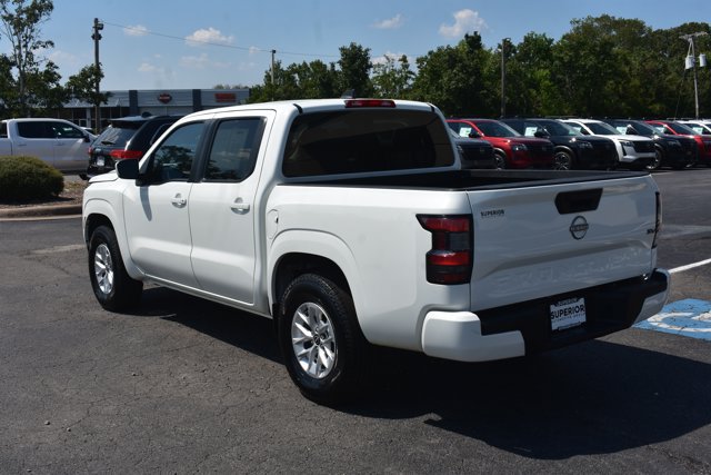 Used 2024 Nissan Frontier SV RWD image 8