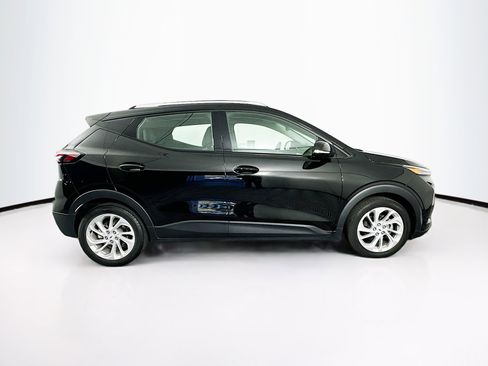 Used 2023 Chevrolet Bolt EUV LT image 10