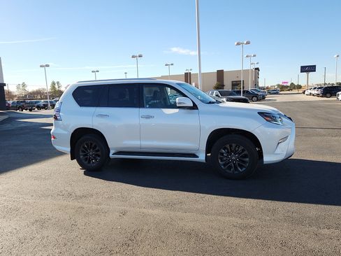 Used 2023 Lexus GX 460 Premium image 8