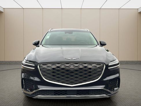 Certified 2026 Genesis GV70 2.5T AWD/4WD image 8