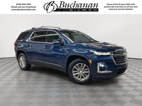 Used 2022 Chevrolet Traverse LT image 1