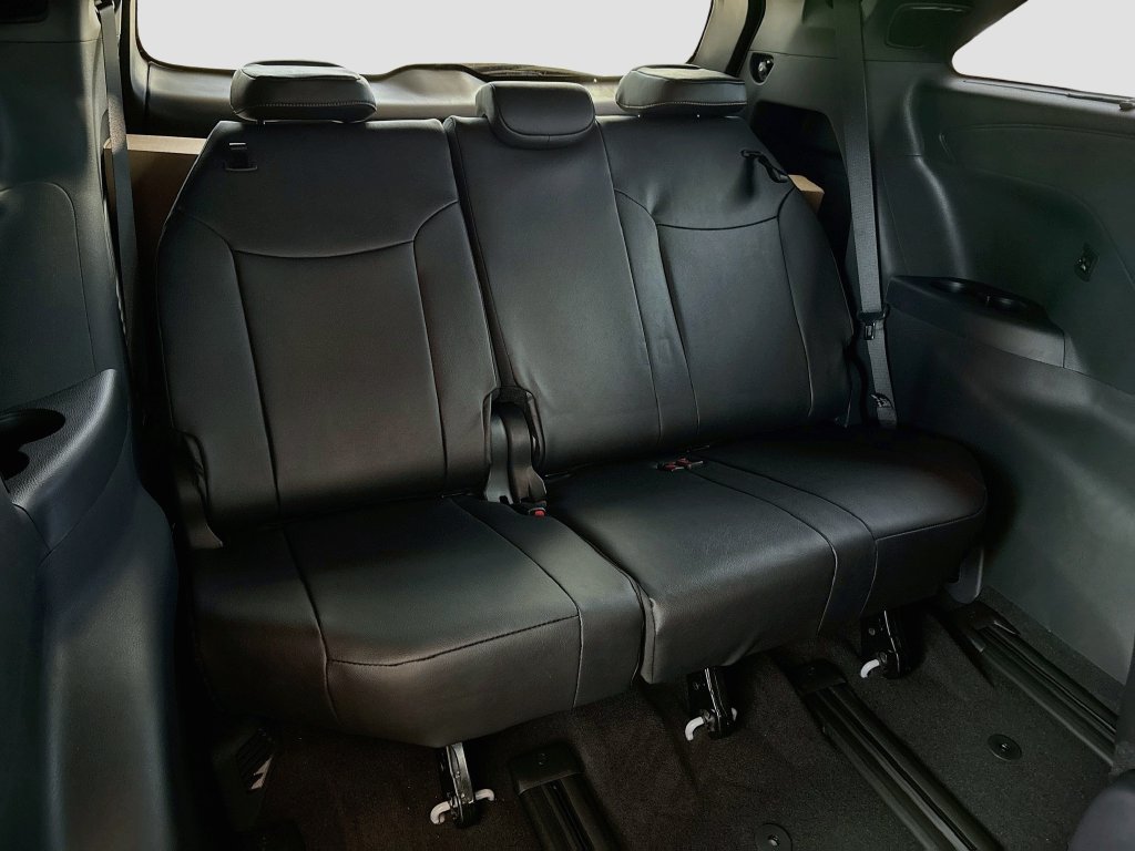 New 2026 Toyota Sienna XLE Woodland Edition AWD/4WD image 23