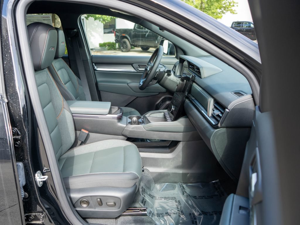New 2027 GMC Terrain AT4 w/ Convenience Package III AWD/4WD image 10