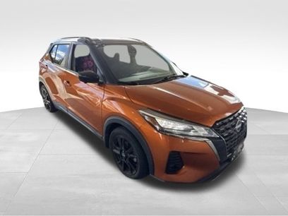Used 2023 Nissan Kicks SR