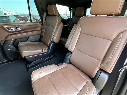 Used 2023 Chevrolet Tahoe High Country RWD image 19