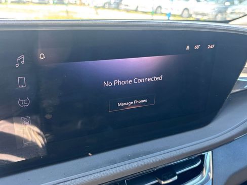 Used 2025 Buick Envista Sport Touring image 20