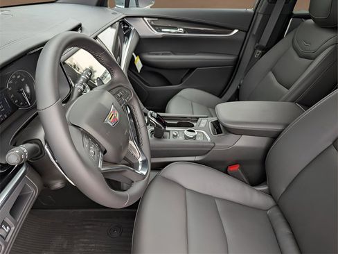 New 2025 Cadillac XT6 Sport w/ LPO, Floor Liner Package image 6