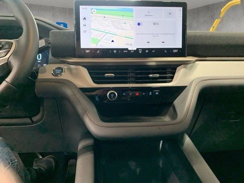New 2026 Ford Explorer Active AWD/4WD image 10
