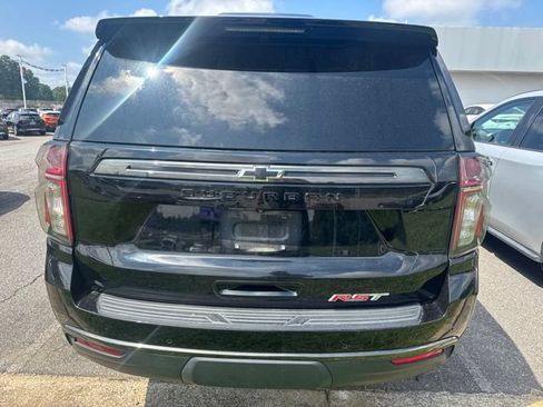 Used 2021 Chevrolet Suburban RST w/ Luxury Package AWD/4WD image 5