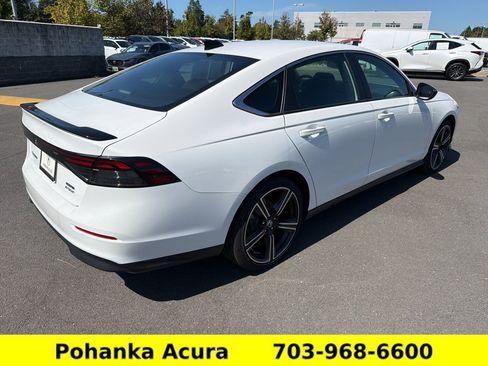 Used 2025 Honda Accord Sport image 27