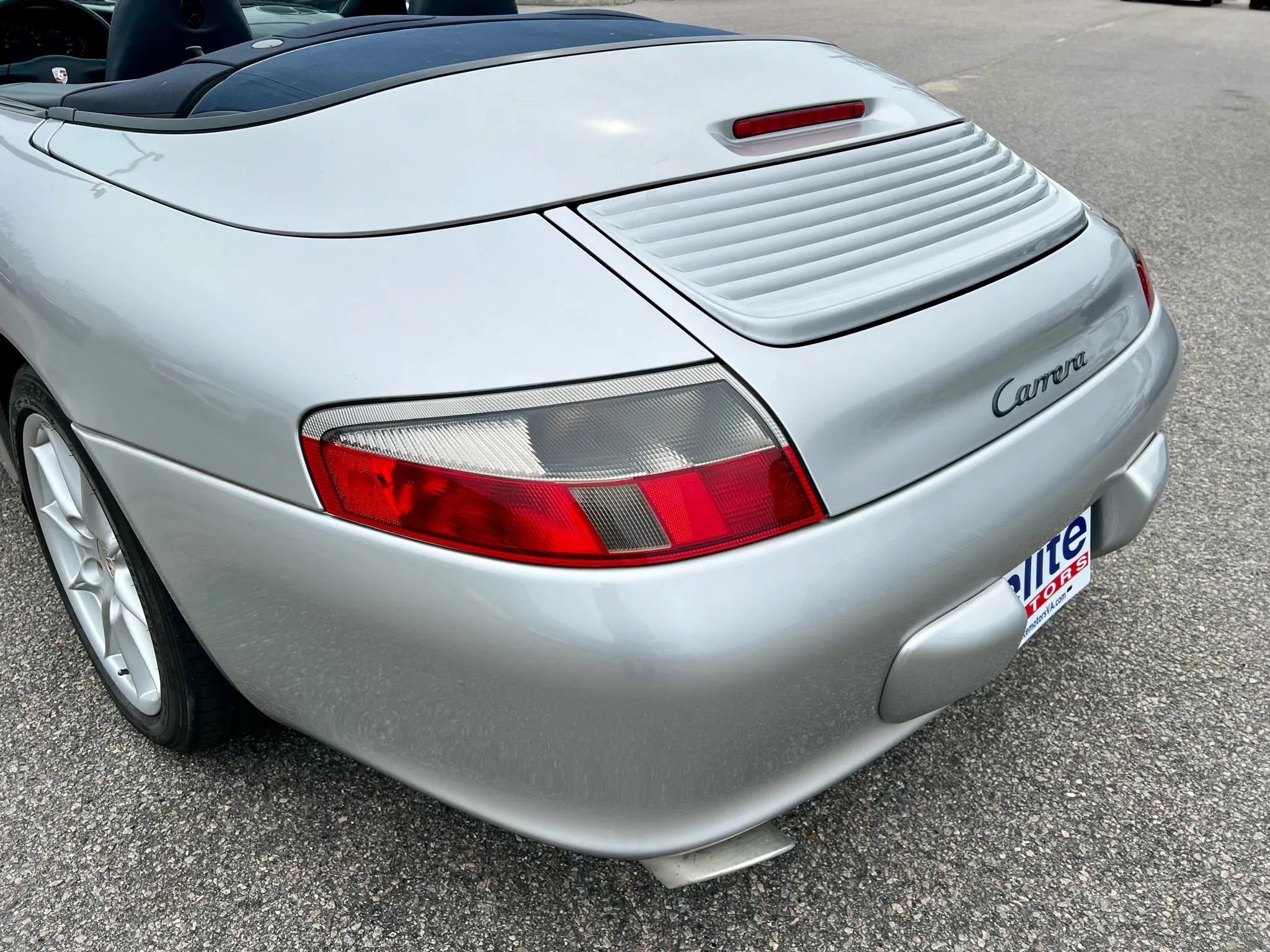 Used 2002 Porsche 911 Carrera RWD image 15