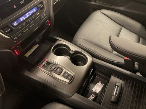 Certified 2023 Honda Passport EX-L image 13