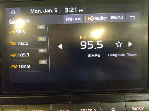 Used 2023 Kia Forte LXS image 25