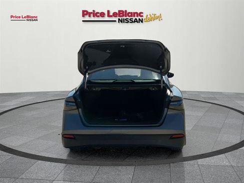 Used 2026 Nissan Sentra SV w/ Floor Mat Package image 9