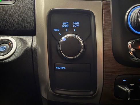 Used 2018 RAM 2500 Laramie w/ Convenience Group AWD/4WD image 30