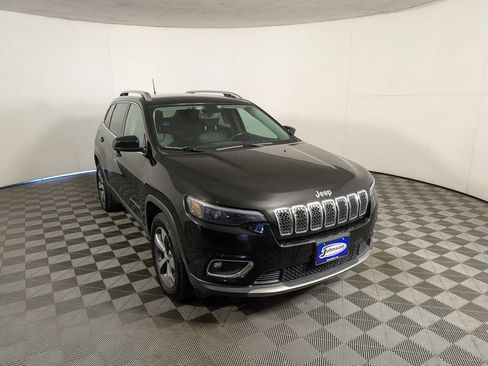 Used 2019 Jeep Cherokee Limited AWD/4WD image 5