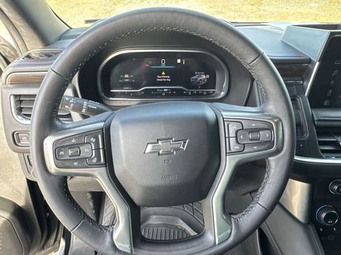 Used 2023 Chevrolet Tahoe Z71 w/ Luxury Package image 11