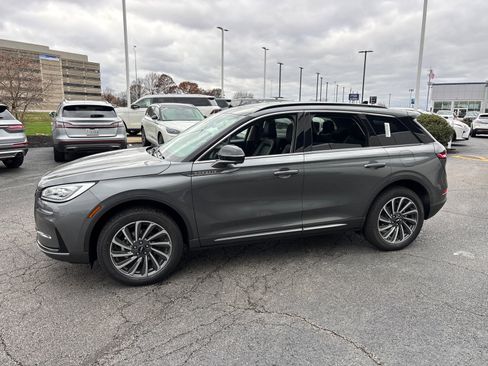 New 2026 Lincoln Corsair Reserve image 4