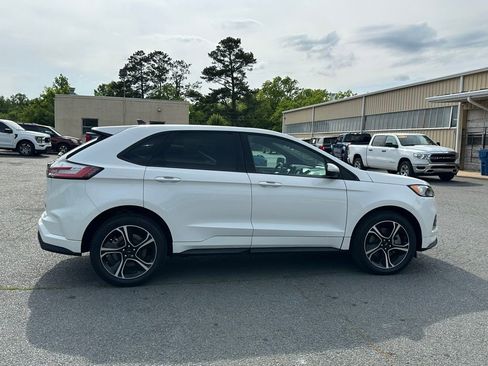 Used 2023 Ford Edge ST w/ Cargo Accessory Package AWD/4WD image 10