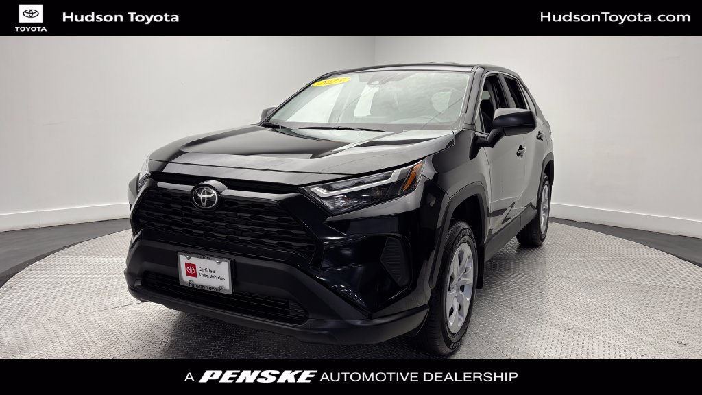 Certified 2025 Toyota RAV4 LE FWD image 1