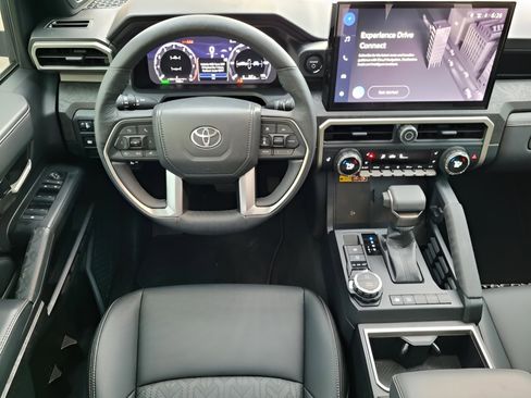 Used 2025 Toyota Tacoma Limited image 12