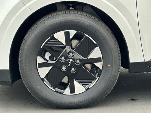 New 2026 Kia Carnival LXS image 27