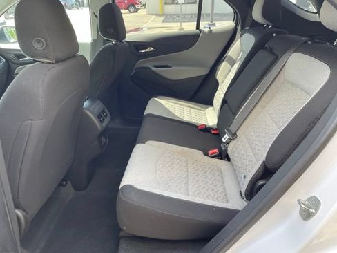 Used 2022 Chevrolet Equinox LT AWD/4WD image 36