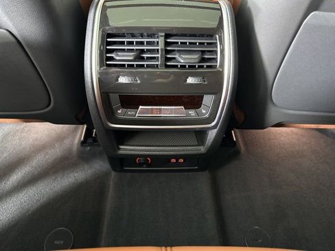 Used 2025 BMW X5 M60i image 17