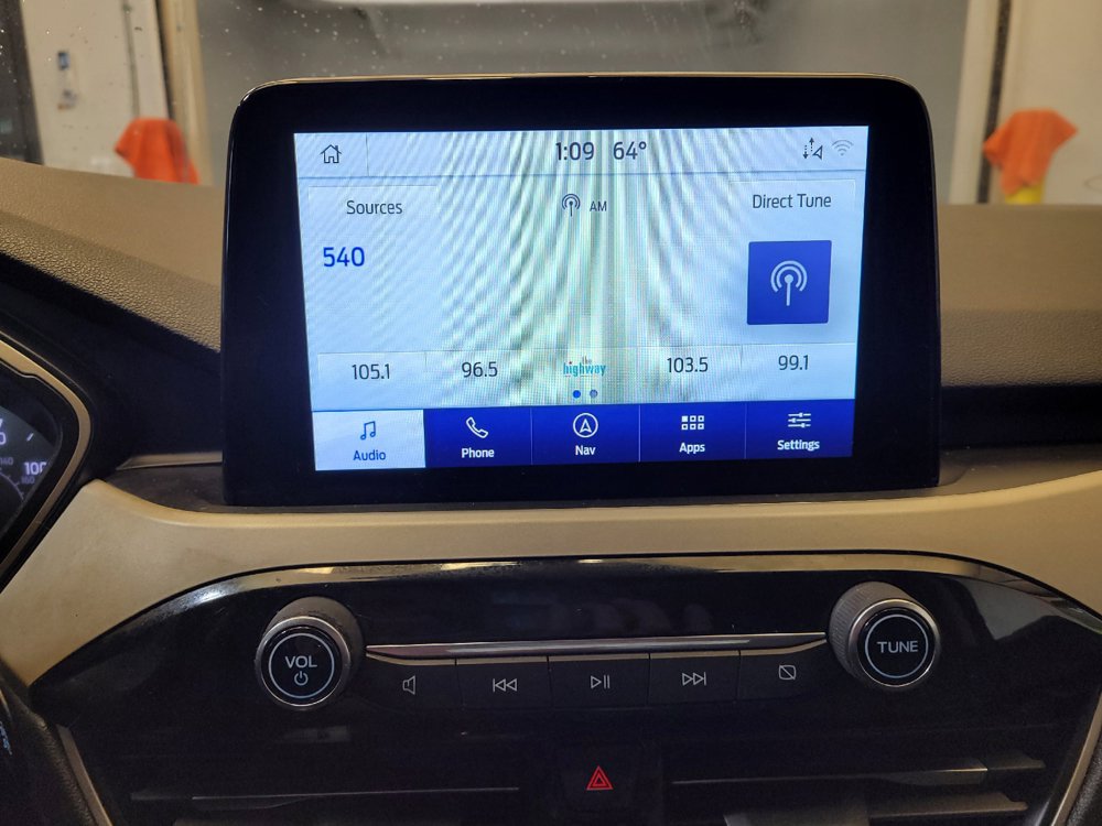 Used 2020 Ford Escape SE FWD image 25