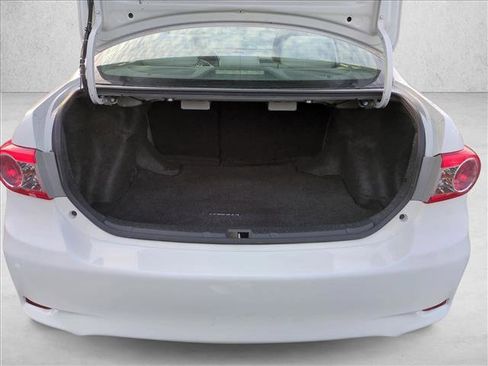 Used 2013 Toyota Corolla LE image 6