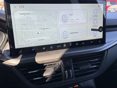 New 2026 Ford Escape SE FWD image 15