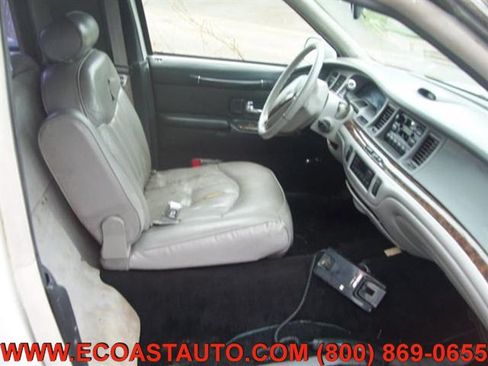 Used 1996 Lincoln Town Car Executive RWD image 5
