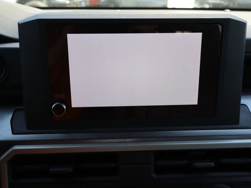 Used 2025 Toyota Tacoma SR5 image 28