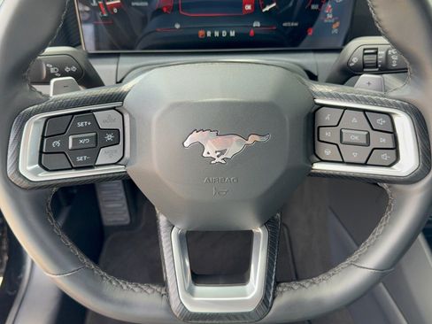 Used 2025 Ford Mustang GT RWD image 10