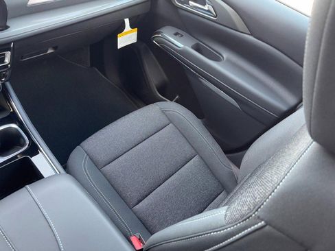 New 2026 Chevrolet Traverse LT w/ Driver Confidence Package FWD image 39