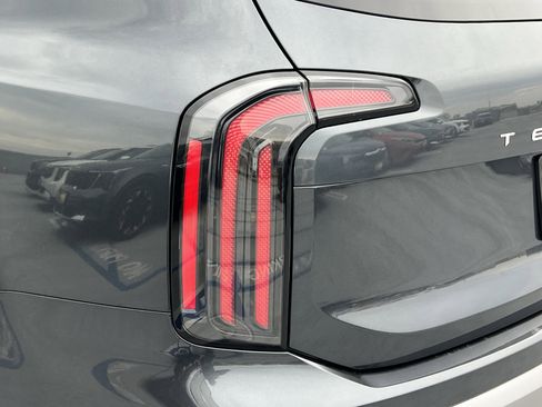 Certified 2024 Kia Telluride EX image 20