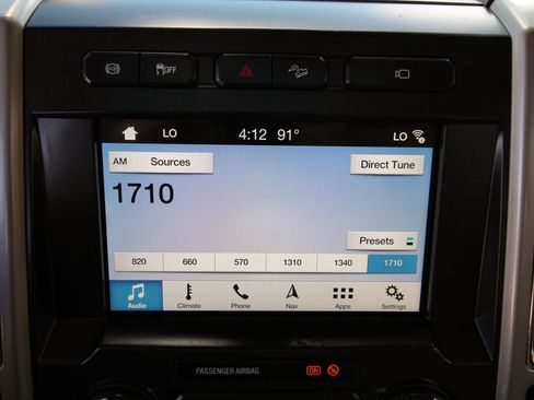 Used 2017 Ford F250 Lariat w/ Lariat Ultimate Package AWD/4WD image 32