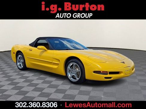 Used 2004 Chevrolet Corvette Convertible w/ Preferred Equipment Group RWD image 1