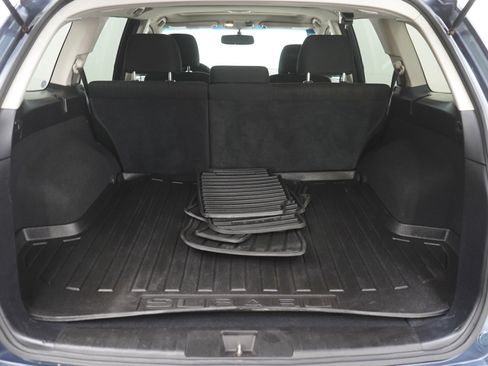 Used 2013 Subaru Outback 2.5i Premium AWD/4WD image 9