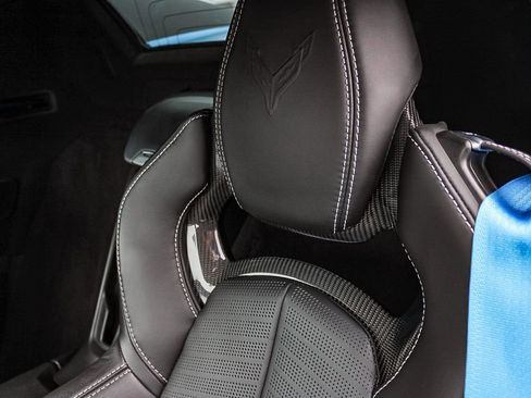 Used 2023 Chevrolet Corvette Stingray Premium Conv w/ Z51 Performance Package RWD image 24