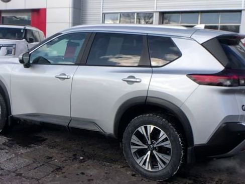 Certified 2023 Nissan Rogue SV w/ SV Premium Package image 6